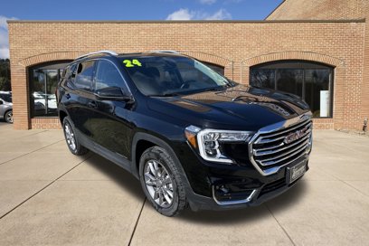 Used 2024 GMC Terrain SLT