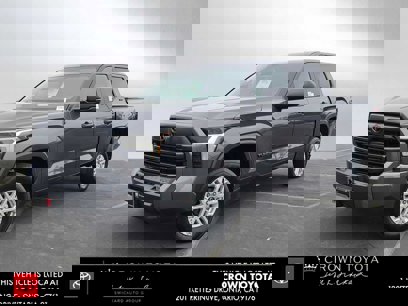 New 2025 Toyota Tundra SR5
