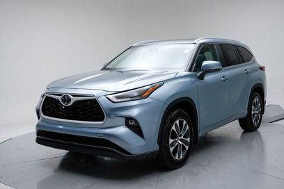 Used 2024 Toyota Highlander XLE