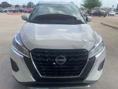 Used 2022 Nissan Kicks SV
