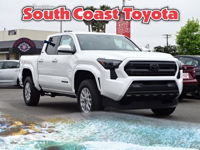 New 2025 Toyota Tacoma SR5