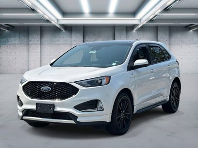 Used 2022 Ford Edge ST-Line w/ Class II Trailer Tow Package