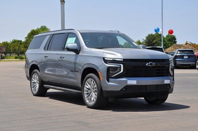 New 2025 Chevrolet Suburban RST w/ Comfort Package