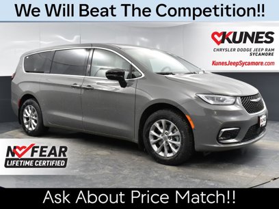 New 2025 Chrysler Pacifica AWD