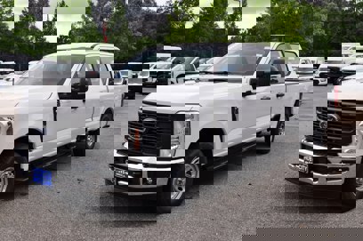 New 2025 Ford F250 XL w/ XL Chrome Package
