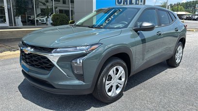 New 2025 Chevrolet Trax LS