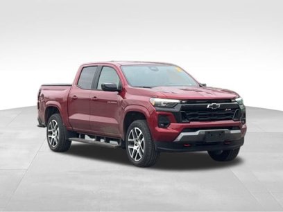 Used 2024 Chevrolet Colorado Z71 w/ Z71 Convenience Package 2
