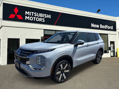 New 2025 Mitsubishi Outlander SE