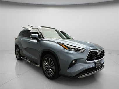 Used 2021 Toyota Highlander Platinum