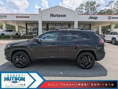 Used 2023 Jeep Cherokee Altitude Lux