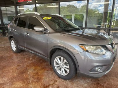 Used 2015 Nissan Rogue SV w/ SV Moonroof Package
