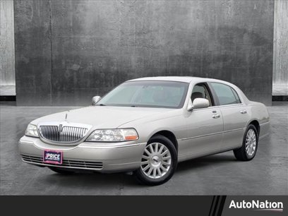 Used 2003 Lincoln Town Car Signature