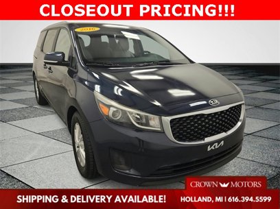 Used 2016 Kia Sedona LX
