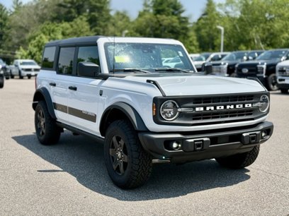 New 2025 Ford Bronco Big Bend w/ Black Diamond Package