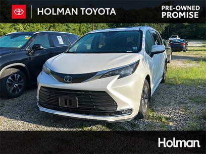 Used 2024 Toyota Sienna XLE