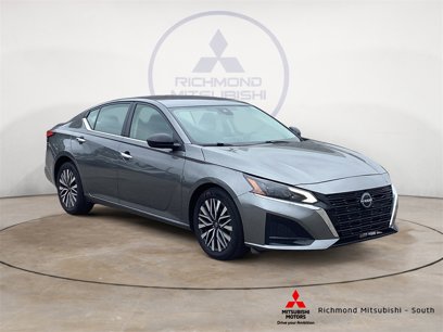 Used 2024 Nissan Altima 2.5 SV