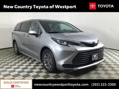 Certified 2021 Toyota Sienna LE