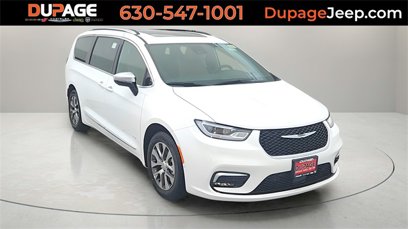 New 2025 Chrysler Pacifica Pinnacle