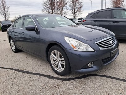 Used 2010 INFINITI G37 x w/ Premium Pkg