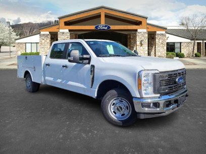 New 2023 Ford F250 XL w/ XL Chrome Package