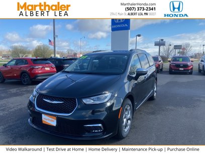 Used 2023 Chrysler Pacifica Limited