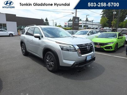 Used 2024 Nissan Pathfinder SV