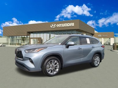 Used 2022 Toyota Highlander Limited