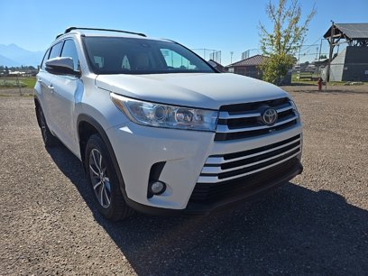 Used 2018 Toyota Highlander SE