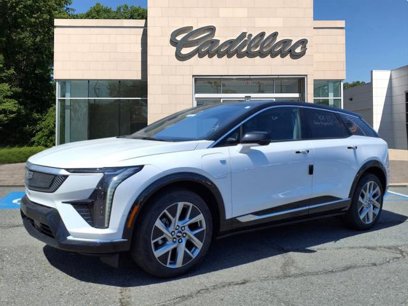 New 2025 Cadillac Optiq Luxury 1