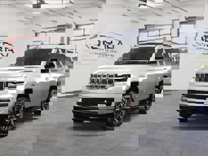 New 2025 Jeep Wagoneer 4WD w/ Convenience Group I