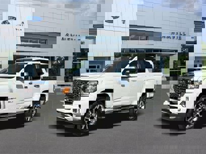Used 2022 GMC Canyon Denali