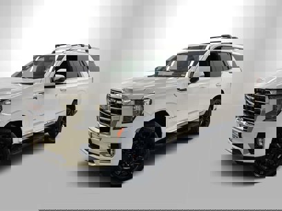 Used 2022 GMC Yukon SLT w/ SLT Premium Package