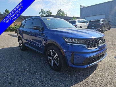 Used 2022 Kia Sorento S w/ Panoramic Sunroof Package