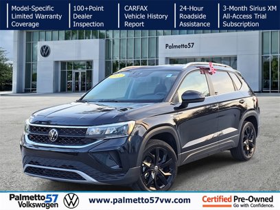 Used 2022 Volkswagen Taos SE w/ Panoramic Sunroof Package