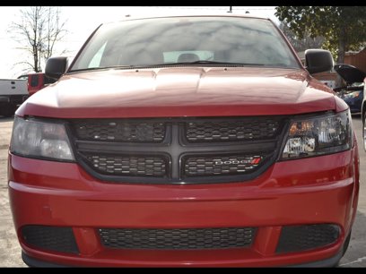 Used 2020 Dodge Journey SE w/ Blacktop Package