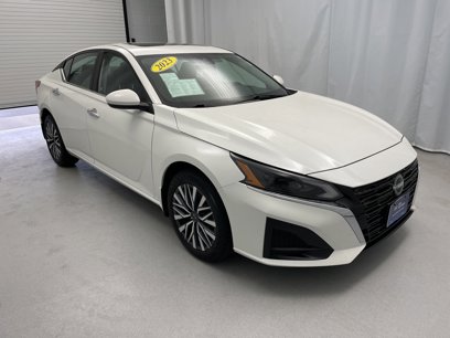 Used 2023 Nissan Altima 2.5 SV w/ SV Premium Package