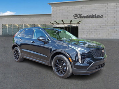 Certified 2022 Cadillac XT4 Luxury w/ Cold Weather Package