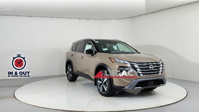 New 2025 Nissan Rogue SL w/ Tech Package