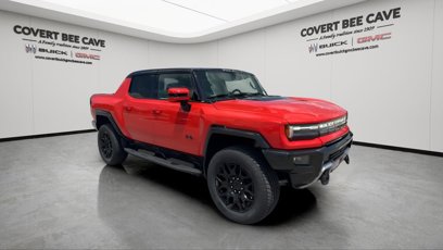 New 2025 GMC Hummer EV 2X w/ LPO, Dark Essentials Package