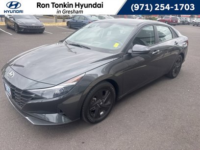 Certified 2022 Hyundai Elantra SEL w/ Preferred Accessory Package