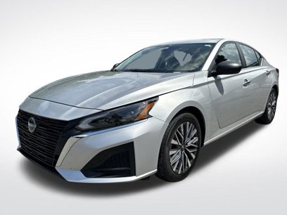 Used 2024 Nissan Altima 2.5 SV