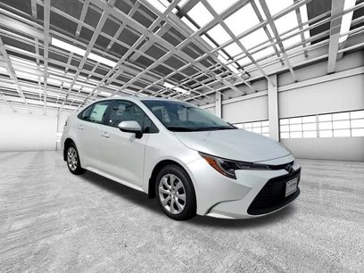 New 2025 Toyota Corolla LE