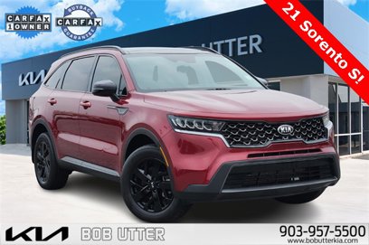 Used 2021 Kia Sorento S w/ Panoramic Sunroof Package