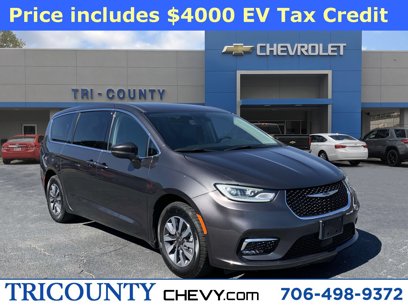 Used 2022 Chrysler Pacifica Touring-L