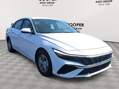 New 2025 Hyundai Elantra SE