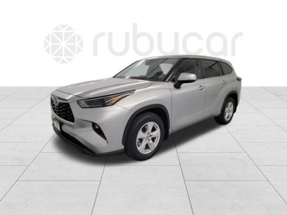 Used 2023 Toyota Highlander LE