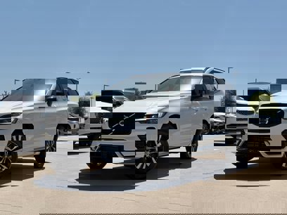 New 2025 Volvo XC60 T8 Core w/ Protection Package Premier