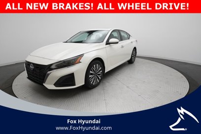Used 2023 Nissan Altima 2.5 SV