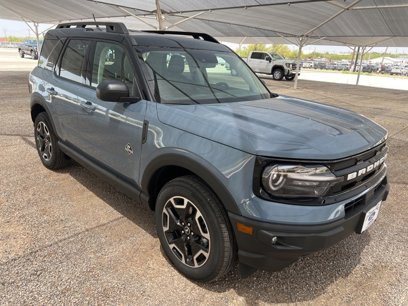 New 2024 Ford Bronco Sport Outer Banks w/ Tech Package