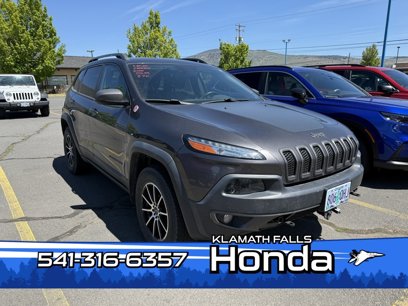 Used 2017 Jeep Cherokee Trailhawk w/ Comfort/Convenience Group